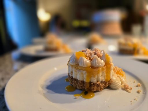 Yuzu cheesecake & mango