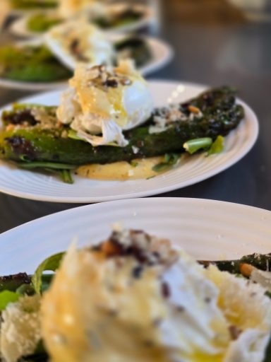 Grilled Asparagus & truffle hollandaise
